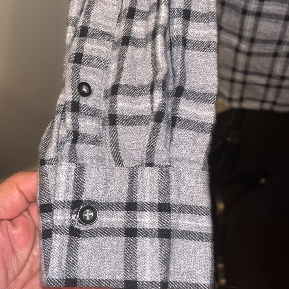 Cloudveil Mens Flannel Plaid Shirt Large Gray Button Up
Long Sleeve - Picture 3 of 6